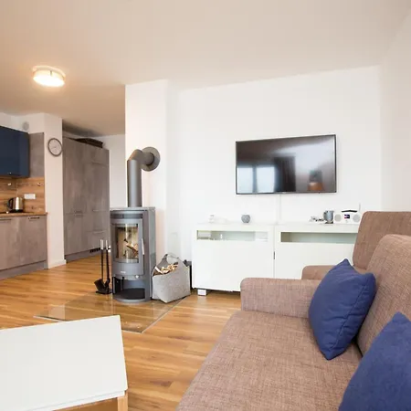 Apartment Plauoase *